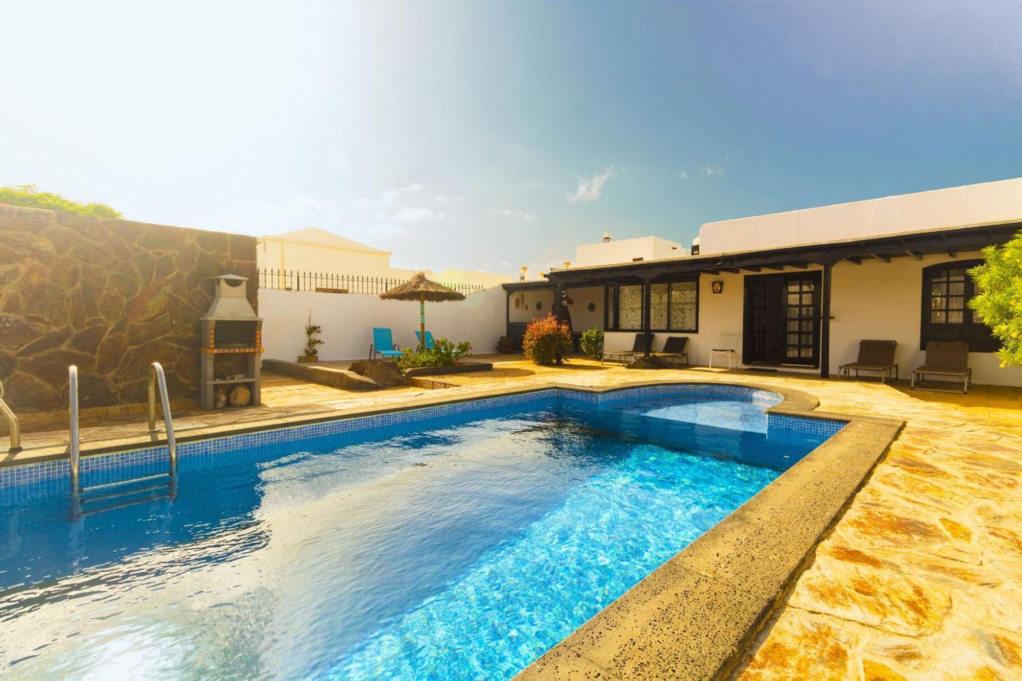 Luxury Villa Alfred Puerto del Carmen  Buitenkant foto